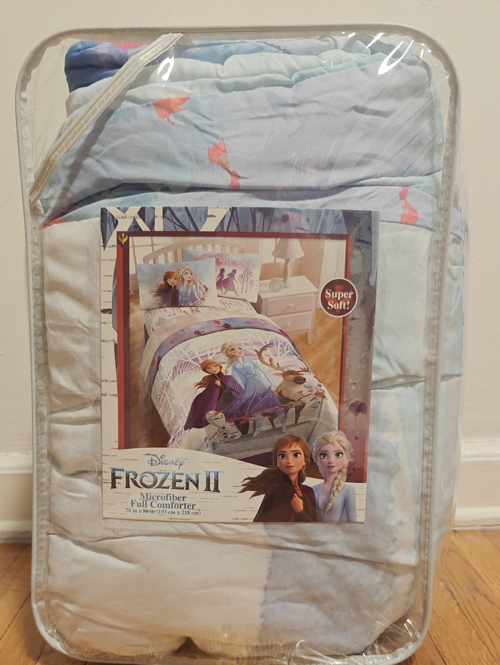 Disney Frozen II Pastel Blue Character Comforter